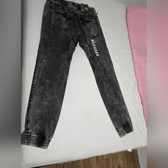 Smoke Rise Men's Charcoal Joggers - Picture 15 of 16